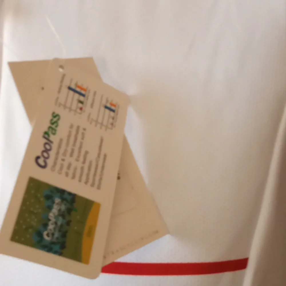 Top - Picture 4 of 9